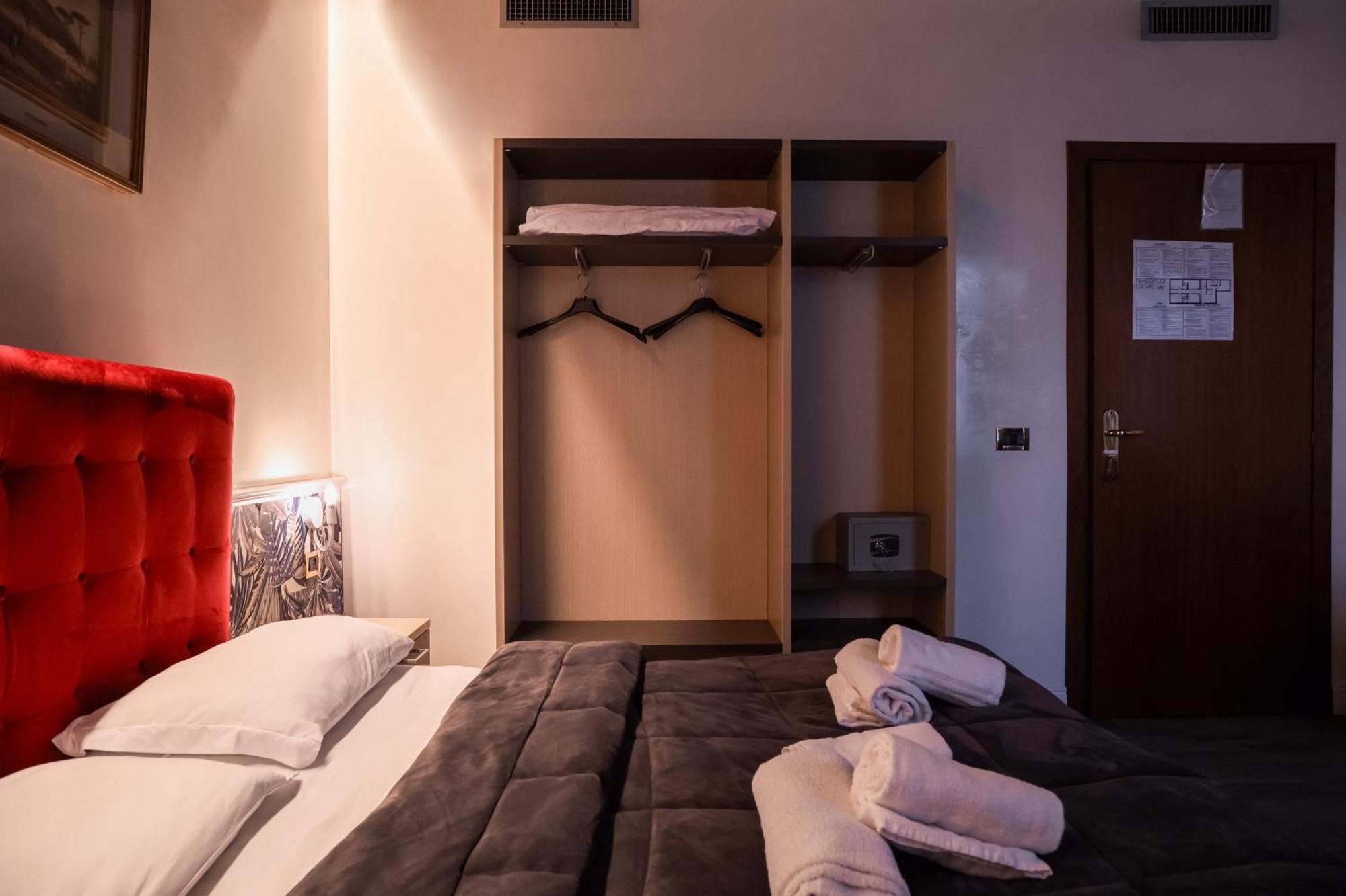 Hotel Villa Sara Mestre Buitenkant foto
