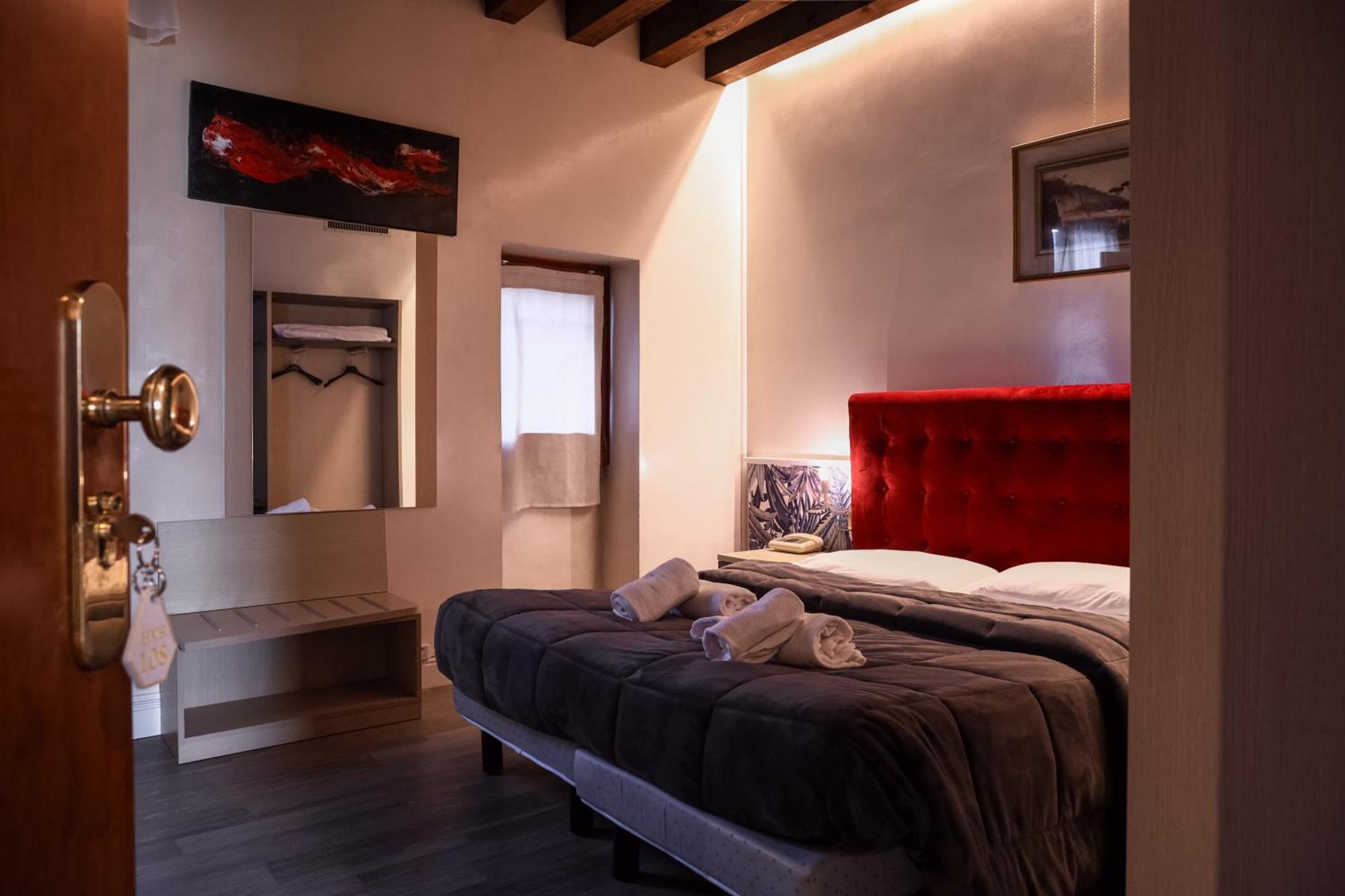 Hotel Villa Sara Mestre Buitenkant foto