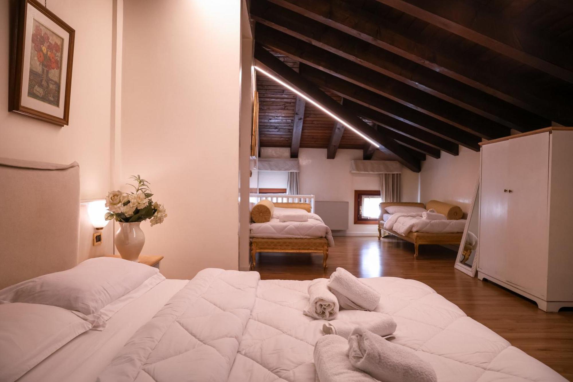 Hotel Villa Sara Mestre Buitenkant foto