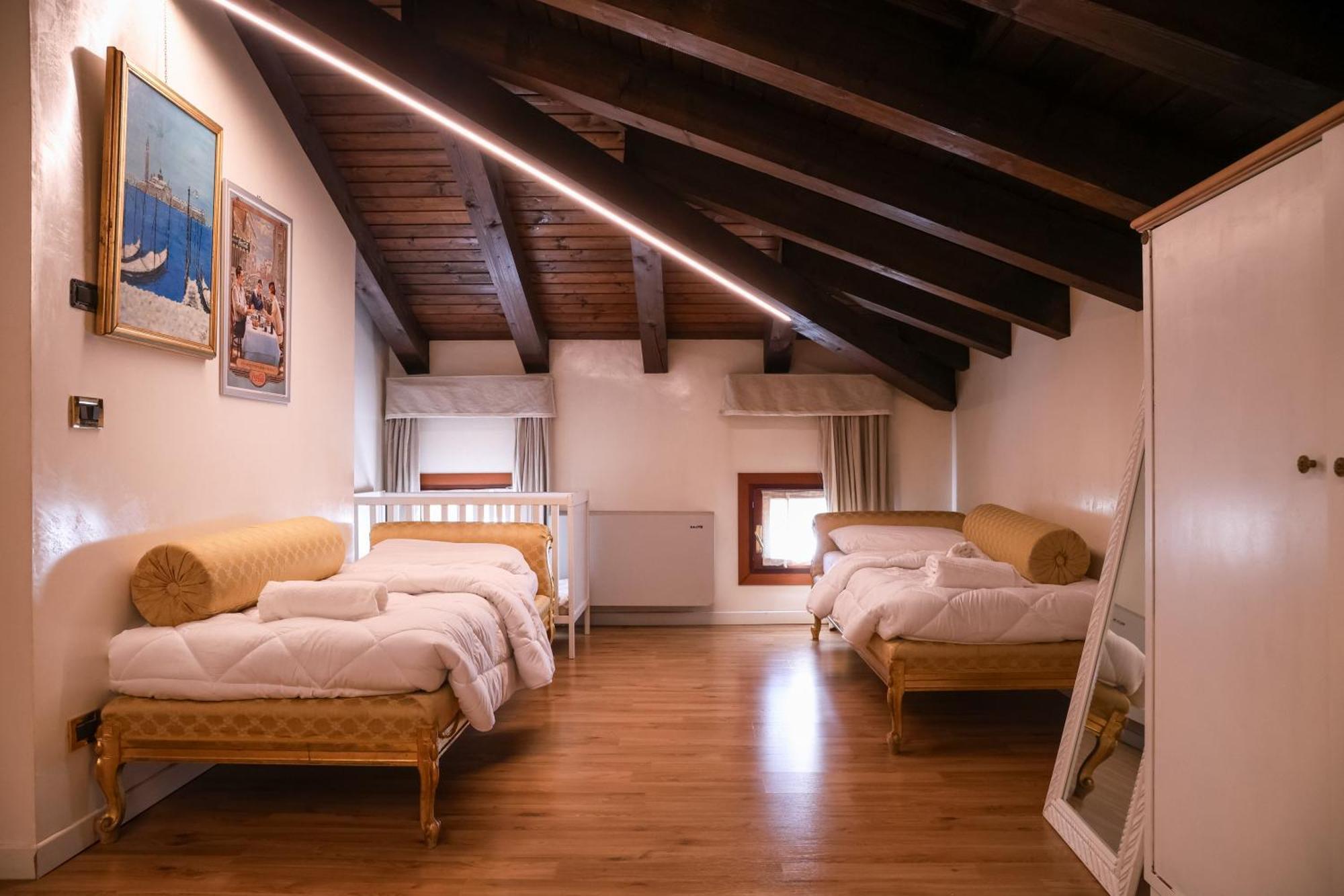 Hotel Villa Sara Mestre Buitenkant foto