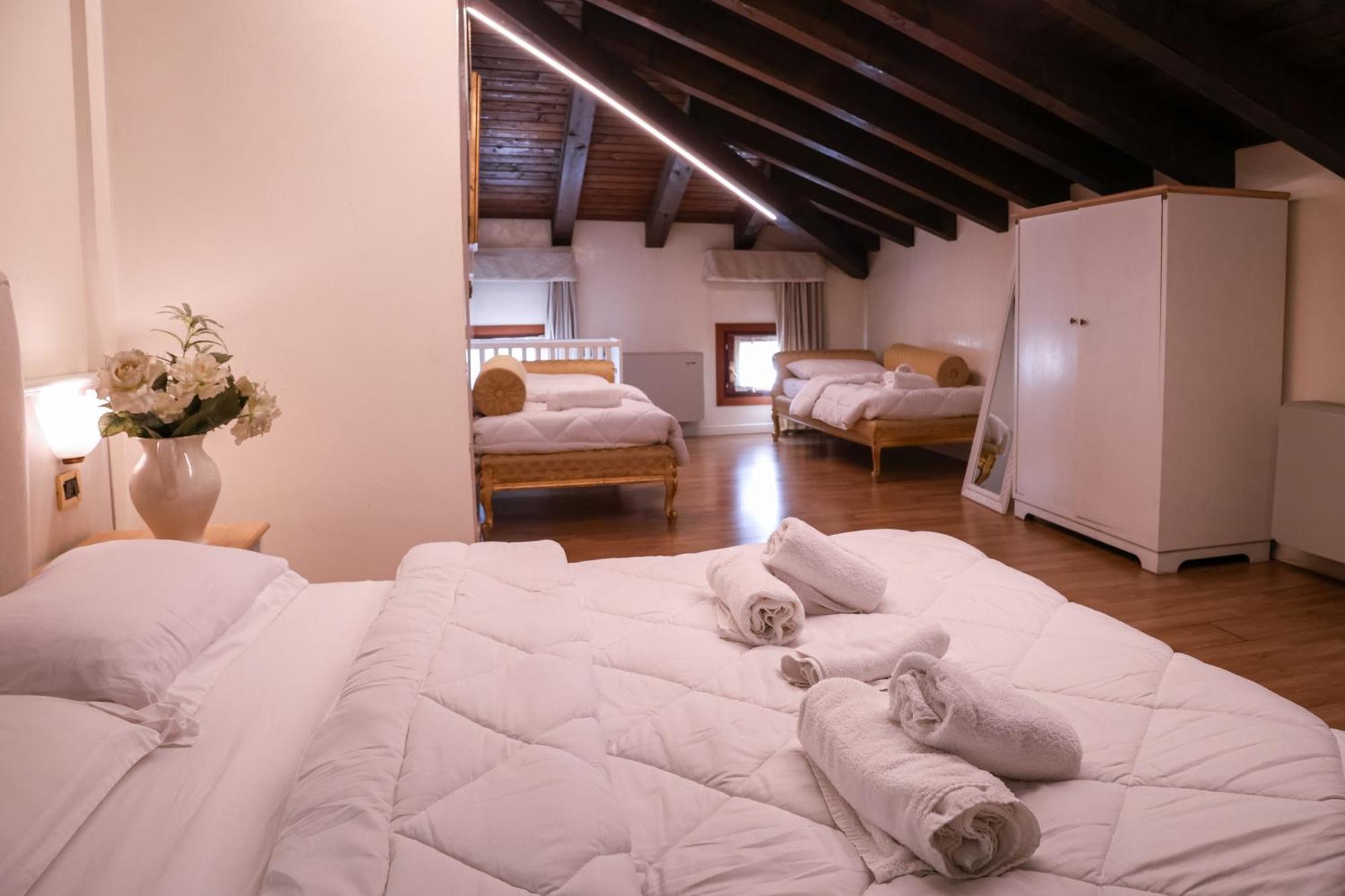 Hotel Villa Sara Mestre Buitenkant foto